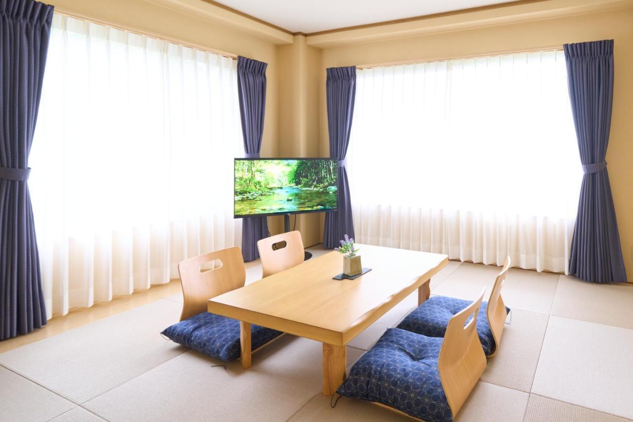 Suite Villa Ocean View Minami-Atami أتامي المظهر الخارجي الصورة