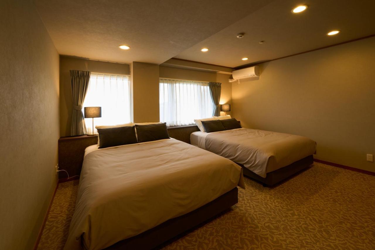 Suite Villa Ocean View Minami-Atami أتامي المظهر الخارجي الصورة