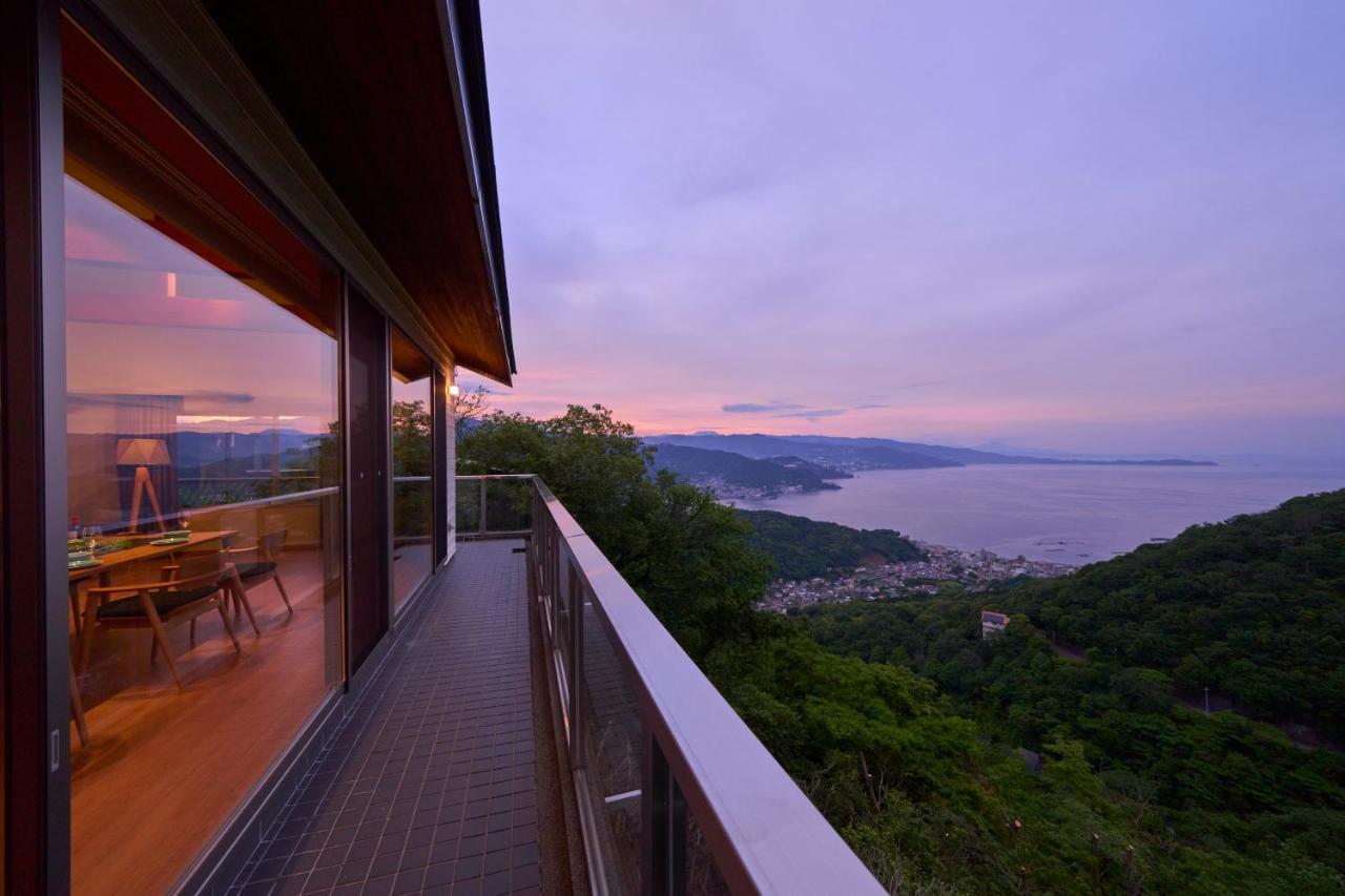 Suite Villa Ocean View Minami-Atami أتامي المظهر الخارجي الصورة