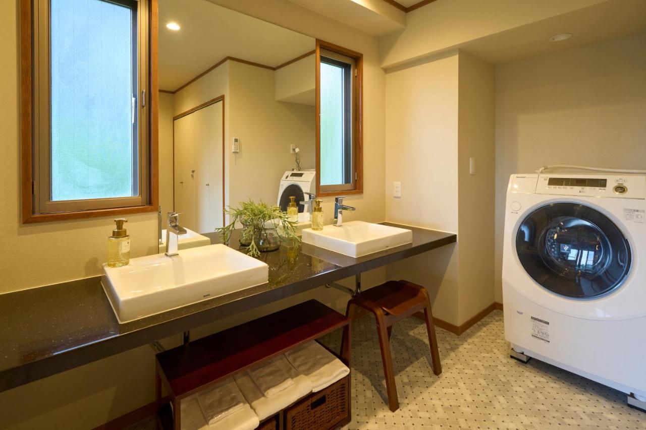 Suite Villa Ocean View Minami-Atami أتامي المظهر الخارجي الصورة
